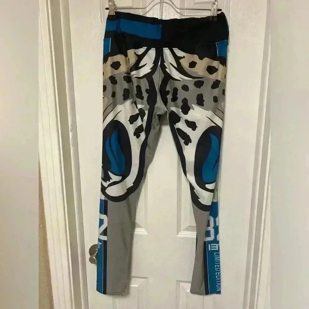 🐆🔥Jaguars women’s leggings size XL🐆🔥